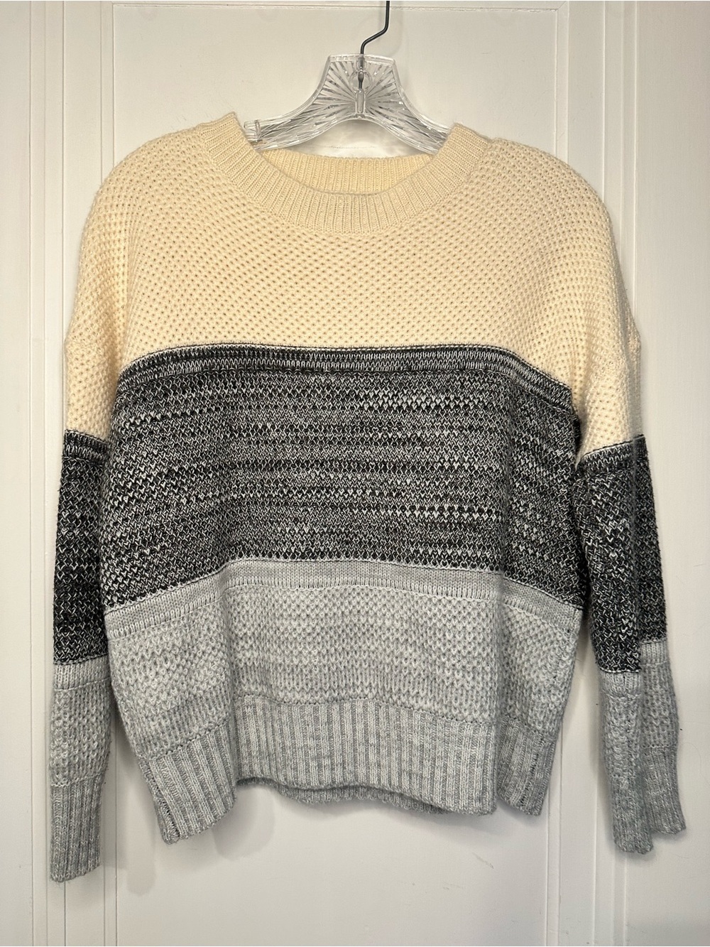Merokeety Striped Sweater gray and cream small